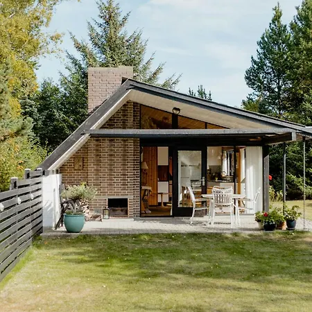 Ferienhaus In 'schubben,' An Idyllic Garden