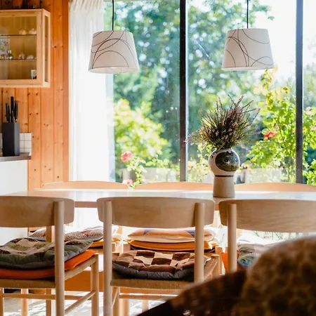 In 'schubben,' An Idyllic Garden Ferienhaus Hals